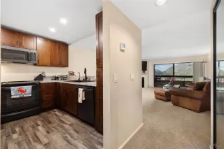 Photo #2: 250023434 Listing 