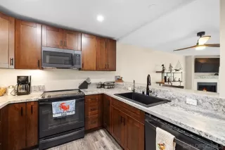 Photo #3: 250023434 Listing 