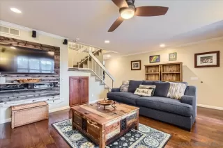 Photo #4: 250023438 Listing