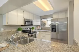 Photo #1: 250023458 Listing