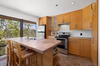 Photo #4: 250023504 Listing 