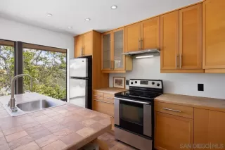 Photo #5: 250023504 Listing 