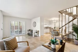 Photo #4: 250023517 Listing