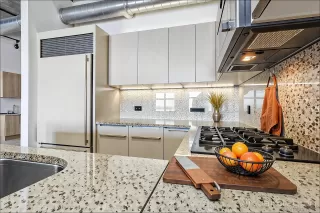 Photo #4: 250023592 Listing 