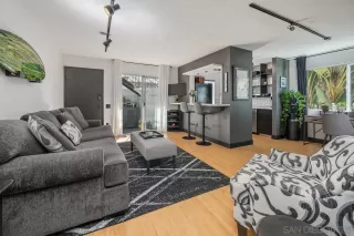 Photo #3: 250023686 Listing