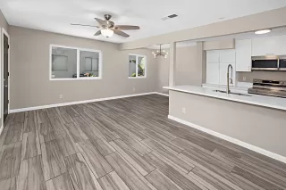 Photo #4: 250023703 Listing