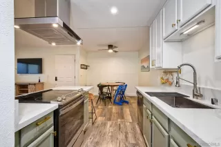 Photo #6: 250023716 Listing