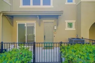 Photo #3: 250023771 Listing