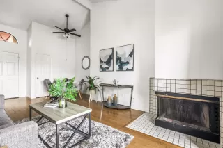 Photo #3: 250023820 Listing