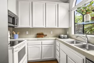 Photo #6: 250023820 Listing