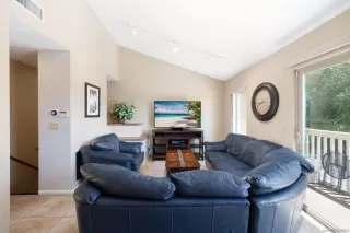 Photo #4: 250023908 Listing