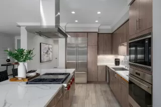 Photo #3: 250024000 Listing