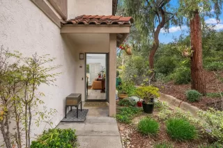 Photo #4: 250024018 Listing 