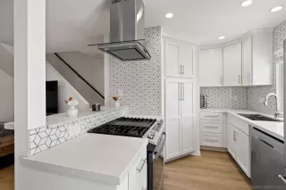 Photo #1: 250024048 Listing