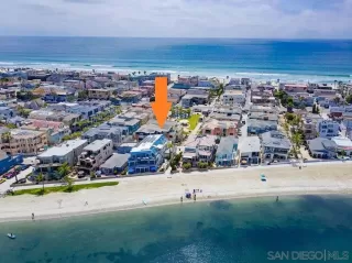 More Details about MLS # 250024068 : 826 JERSEY CT