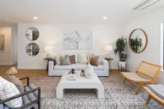 Photo #2: 250024105 Listing 