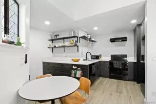 Photo #4: 250024127 Listing