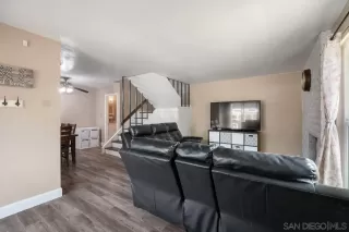 Photo #3: 250024140 Listing 