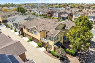 Photo #2: 250024143 Listing