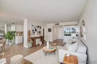 Photo #4: 250024146 Listing 