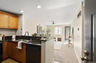 Photo #3: 250024147 Listing