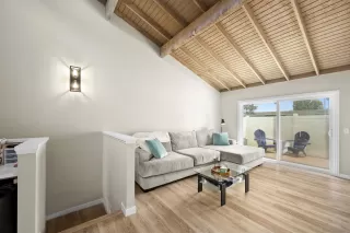 Photo #2: 250024156 Listing