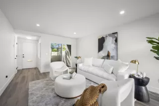 Photo #1: 250024178 Listing 