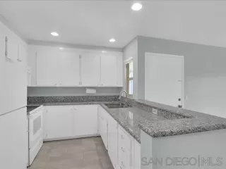 Photo #4: 250024181 Listing