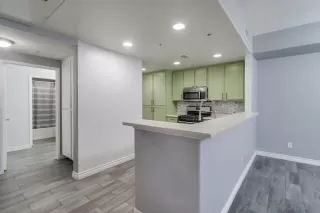 Photo #6: 250024184 Listing