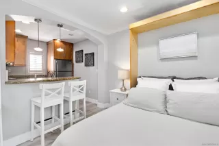 Photo #3: 250024188 Listing