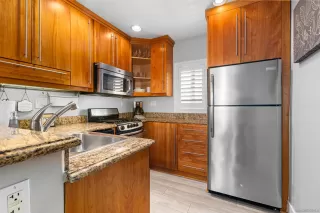 Photo #5: 250024188 Listing