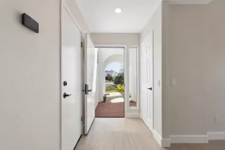 Photo #4: 250024194 Listing