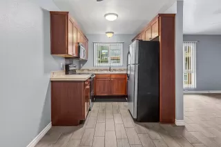 Photo #3: 250024201 Listing