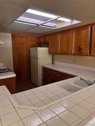 Photo #5: 250024303 Listing