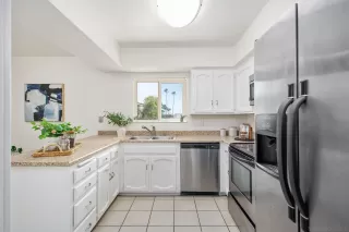 Photo #3: 250024311 Listing