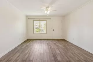 Photo #4: 250024315 Listing 