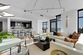 Photo #5: 250024367 Listing