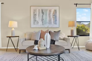 Photo #2: 250024382 Listing