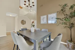 Photo #5: 250024382 Listing