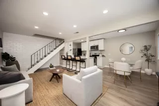 Photo #5: 250024546 Listing