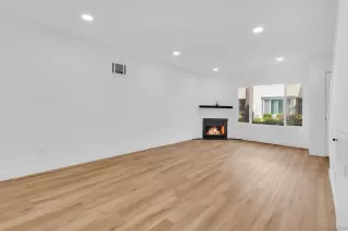 Photo #3: 250024550 Listing