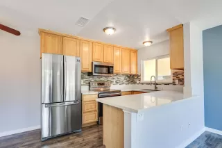 Photo #2: 250024586 Listing