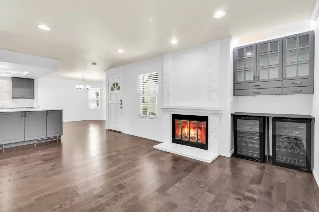 MLS: 250024599 Condo For Sale