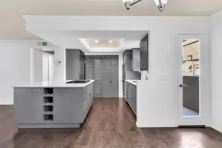 Photo #2: 250024599 Listing 