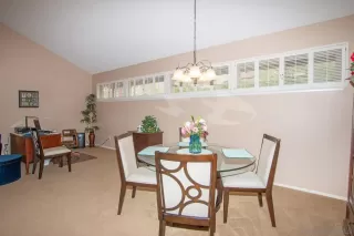 Photo #4: 250024651 Listing