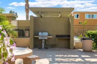 Photo #2: 250024672 Listing