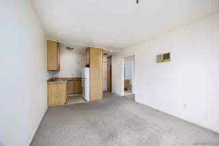 Photo #4: 250024679 Listing