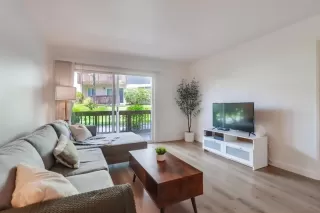 Photo #2: 250024730 Listing 