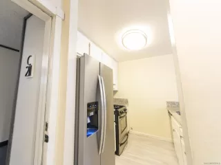 Photo #2: 250024732 Listing 