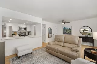 Photo #2: 250024758 Listing